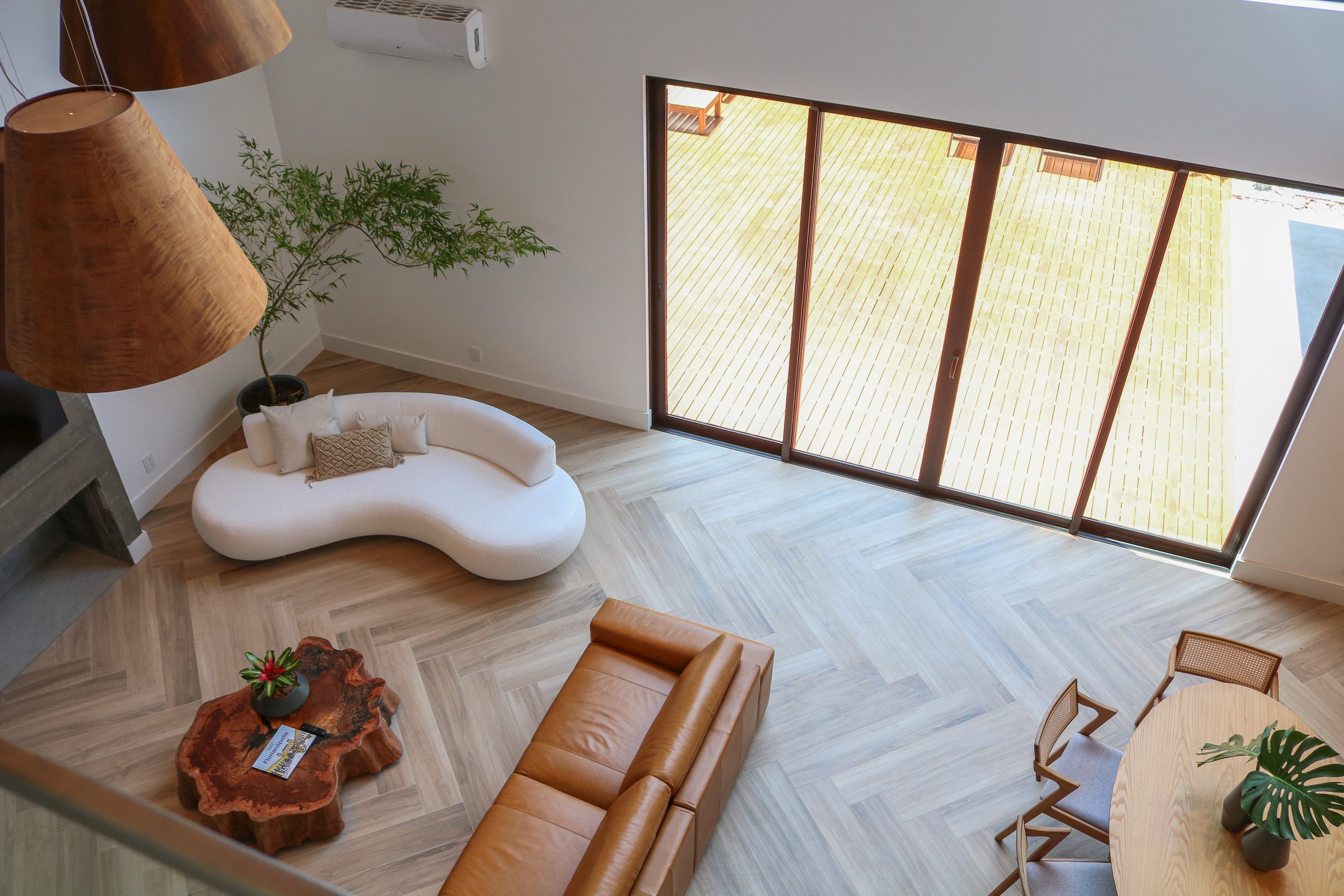 Casa Praia Mole, living double height